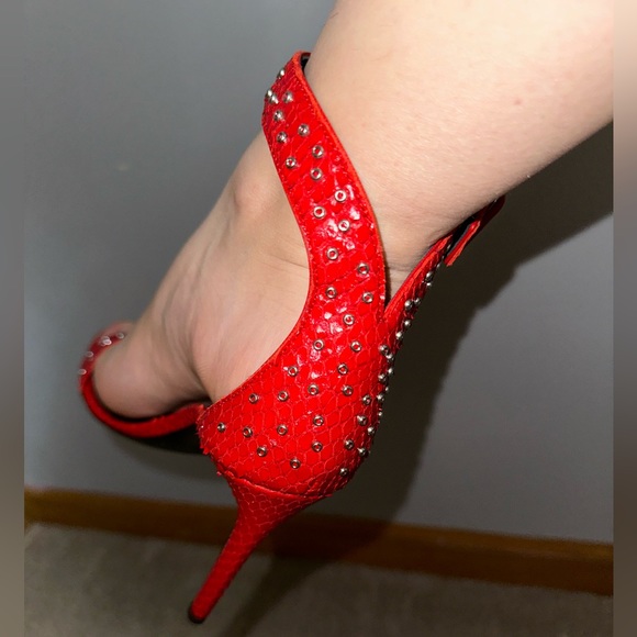 Giuseppe Zanotti snake skin sandal heel with buckle. Size 37.5 (7.5) Never worn - Picture 7 of 7